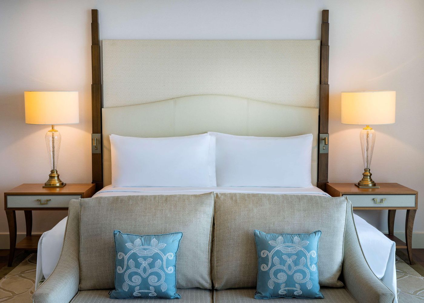 Waldorf-Astoria-Dubai-Palm-Jumeirah-Room-29