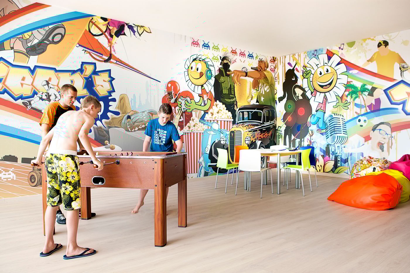 H10-Mediterranean-Village-Sports-and-Entertainment-40