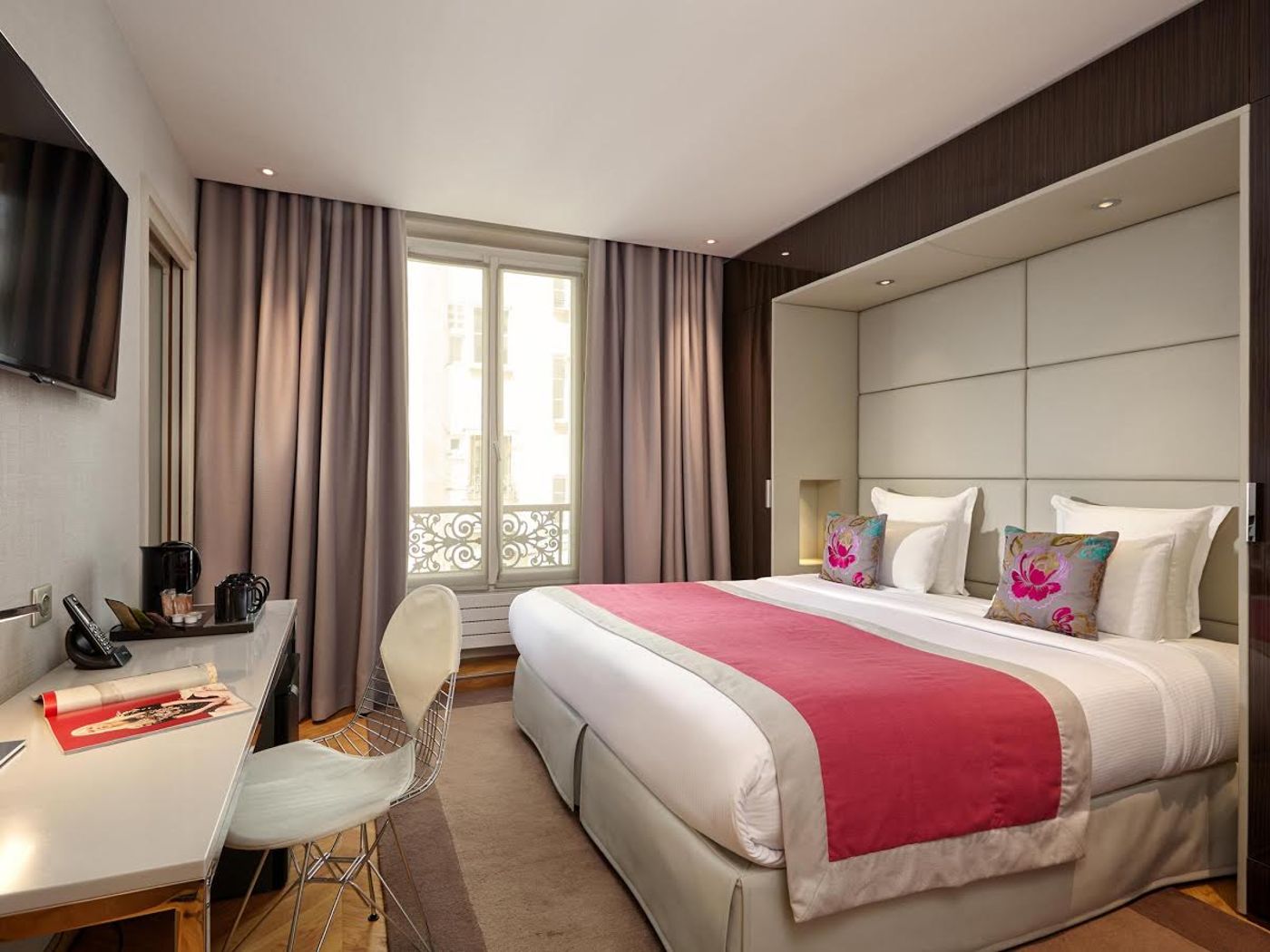 Tourisme-Avenue-Room-17