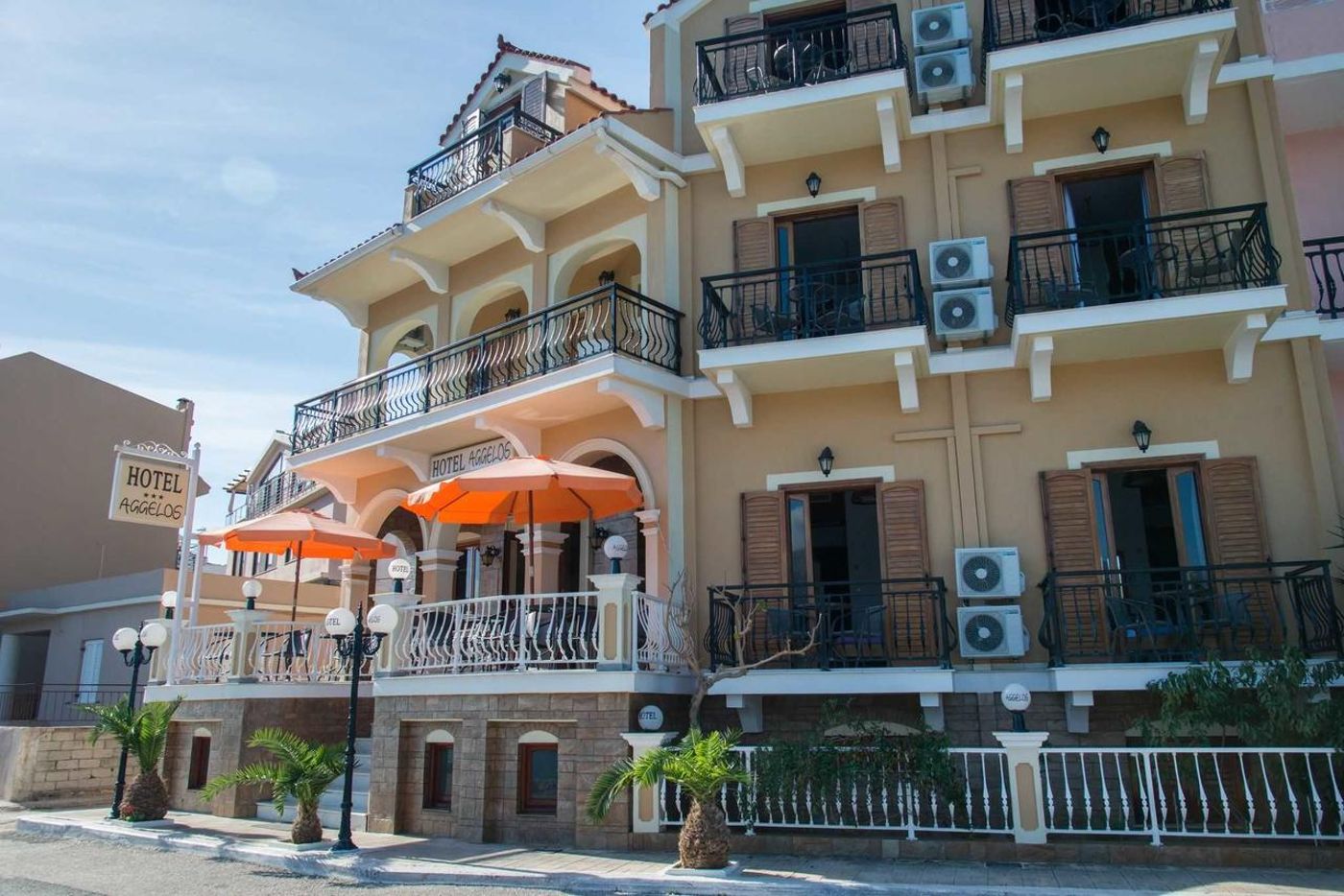 Aggelos-Hotel-Lobby-3