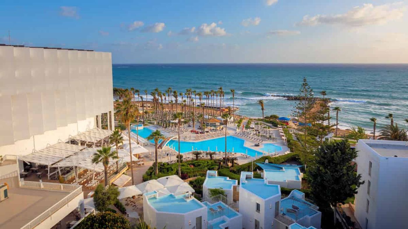 Leonardo Plaza Cypria Maris Beach Hotel & Spa