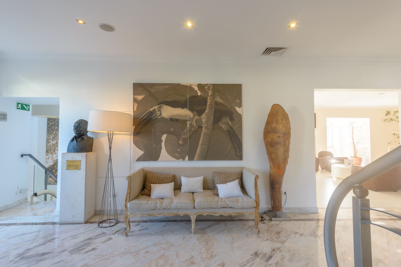 Amazonia-Estoril-Hotel-Lobby-14