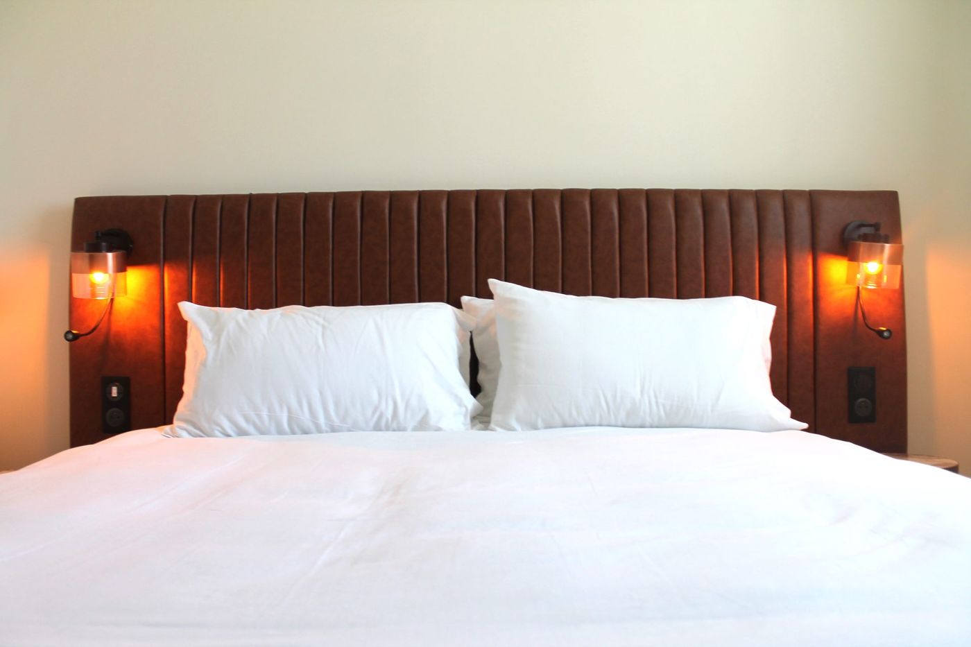 Adonis Le Castellet-France-Signes-Room-5