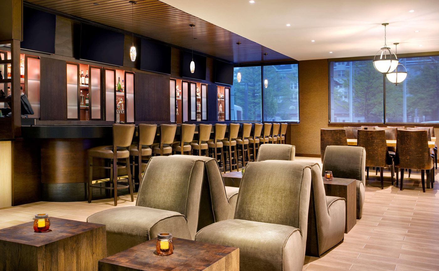 Doubletree-Hotel-Jersey-City-General-view-6