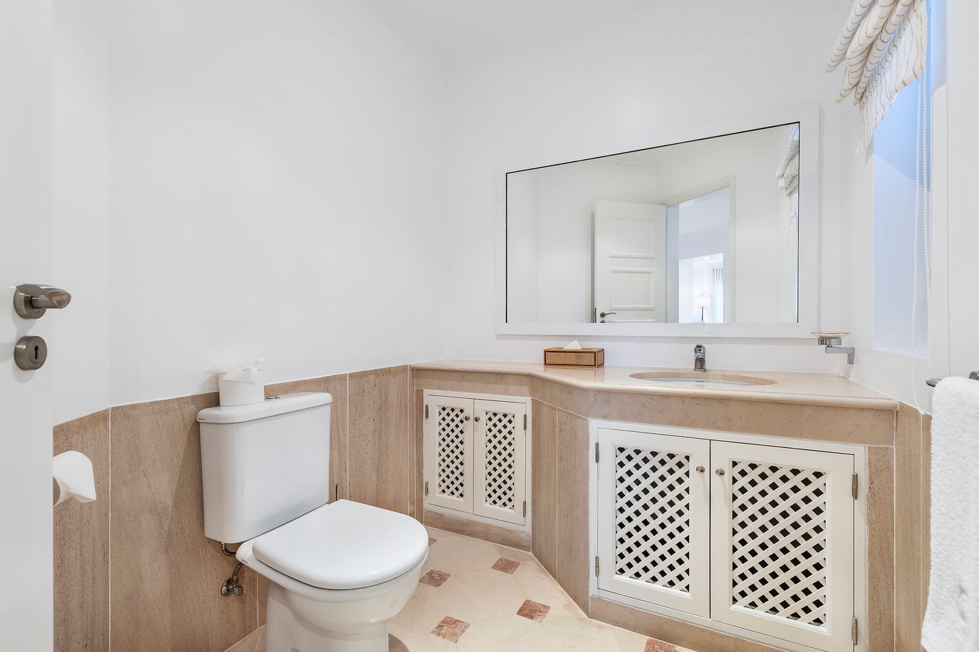 Encosta-do-Lago-Resort-Room-44