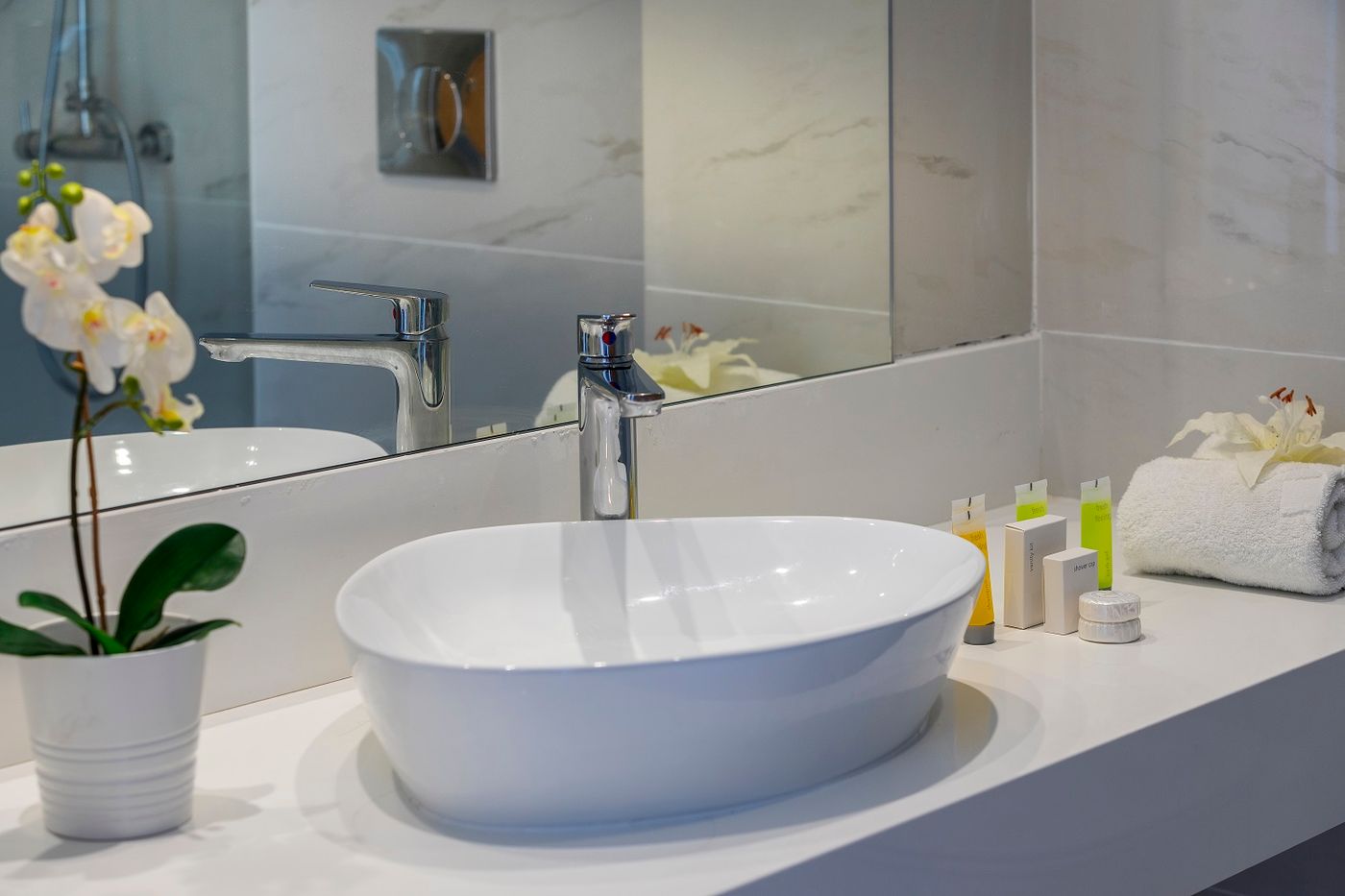 Silver-Sands-Beach-Hotel-Room-34