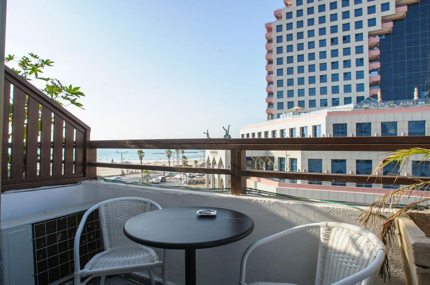 Liber Tel Aviv Sea Shore Suites