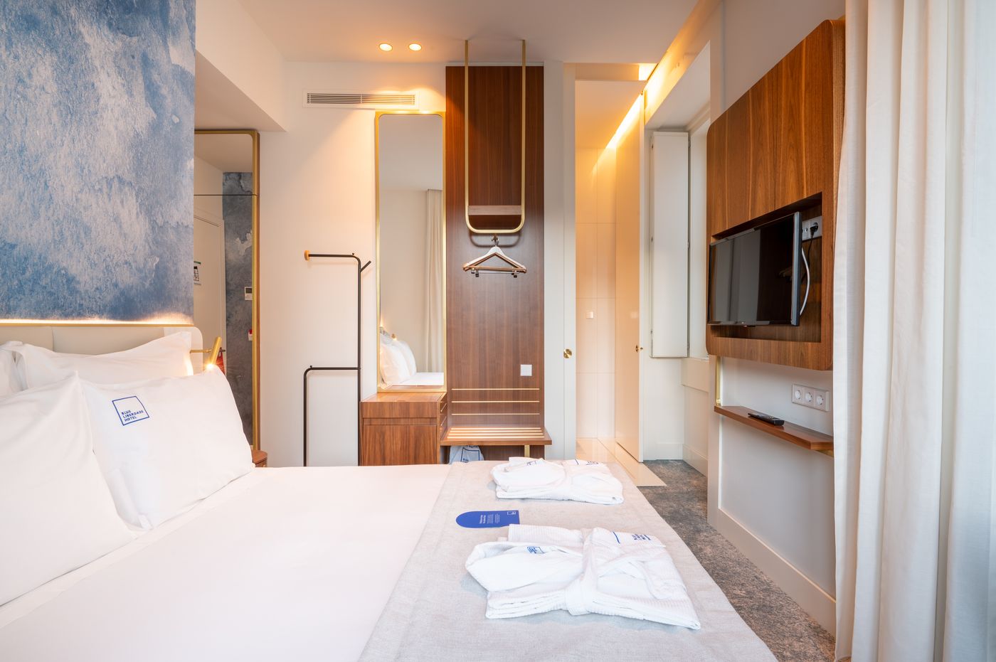 Blue-Liberdade-Hotel-Room-12