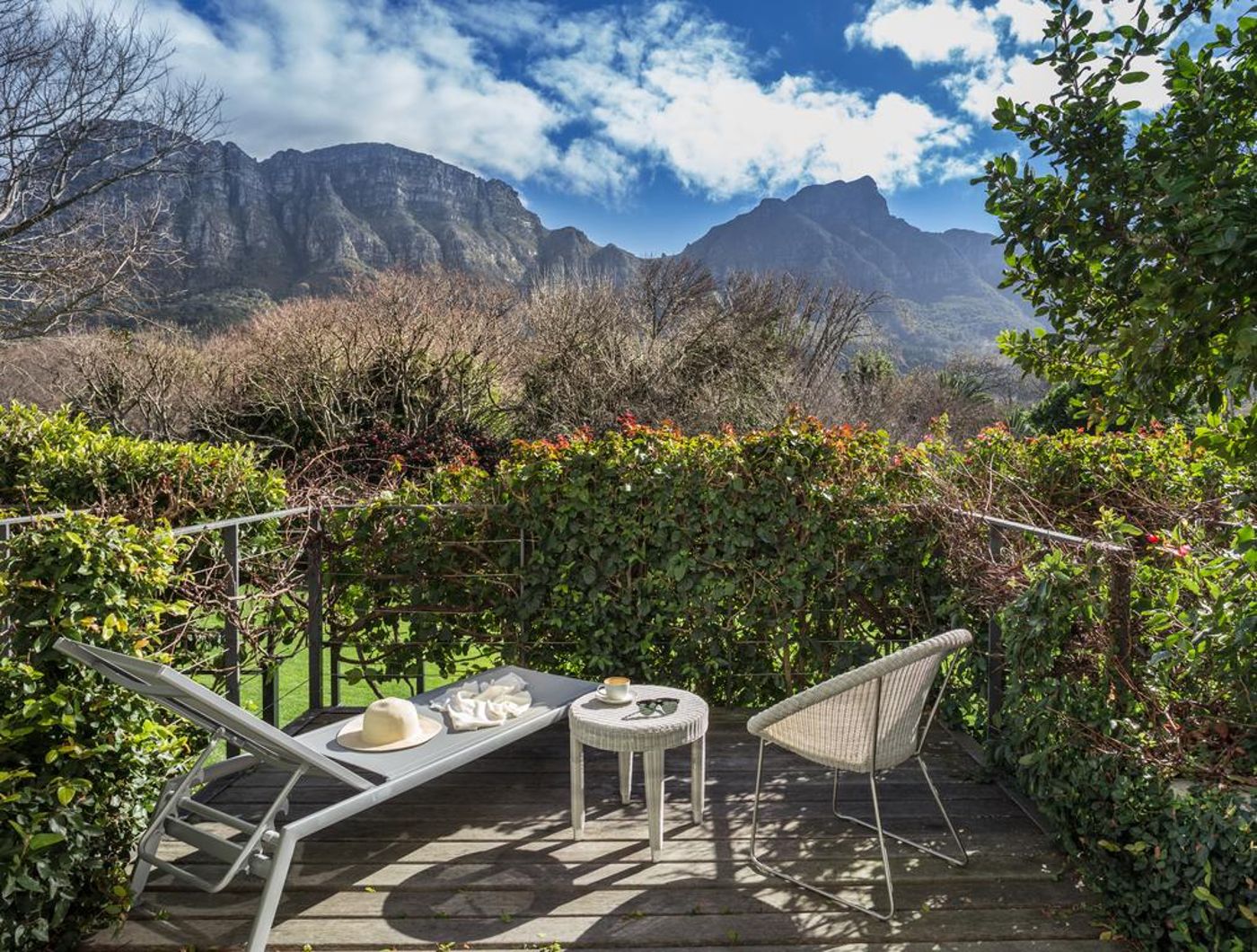 Vineyard-Hotel-Room-2