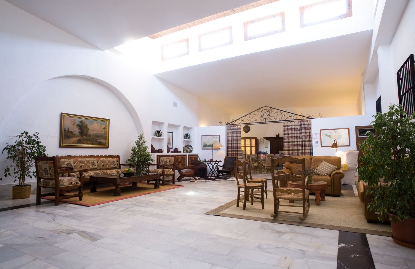 Cortijo-el-Sotillo-Lobby-32