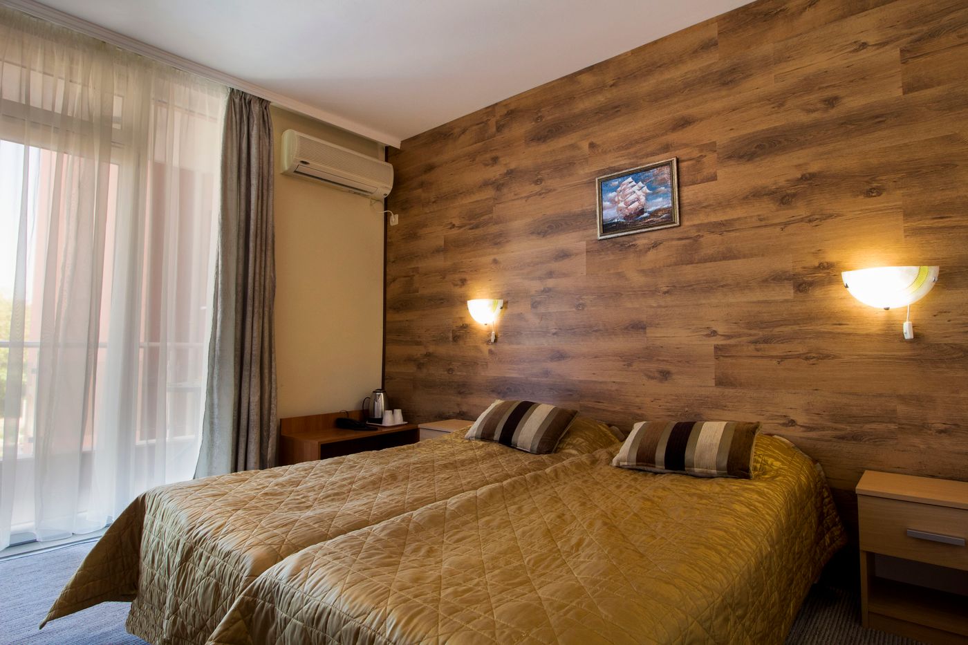 Family-Hotel-Venera-Room-28