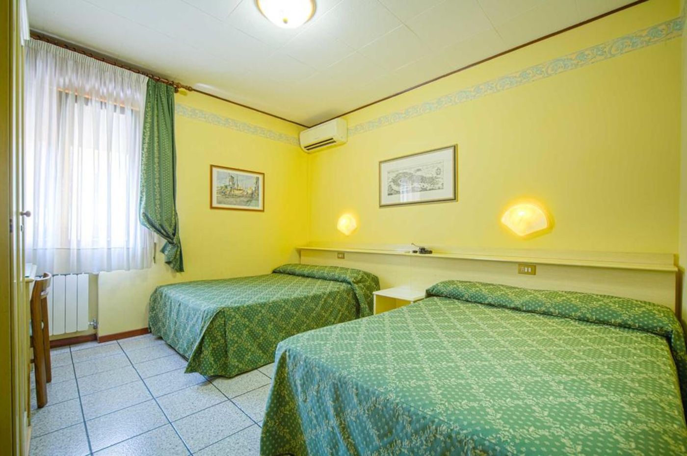 Camelia-Rooms-Venice-Room-18