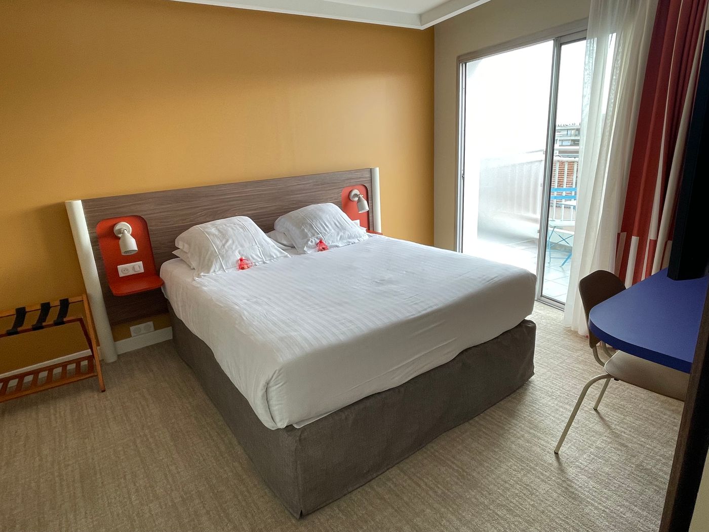 Hotel-Abrial-Cannes-Centre-Room-22