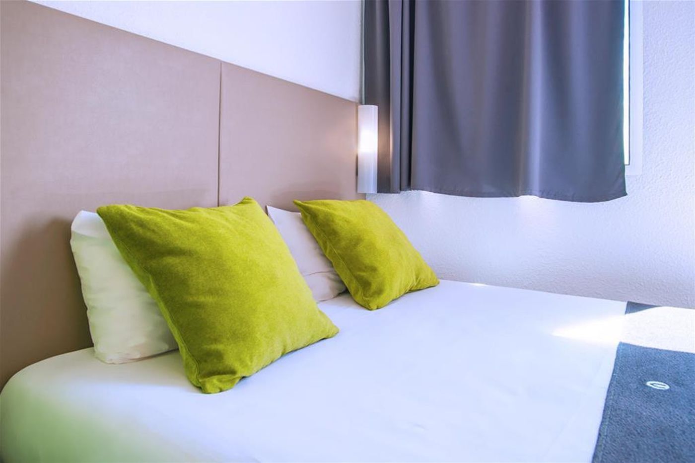 Campanile-Creteil-Centre-General-view-11