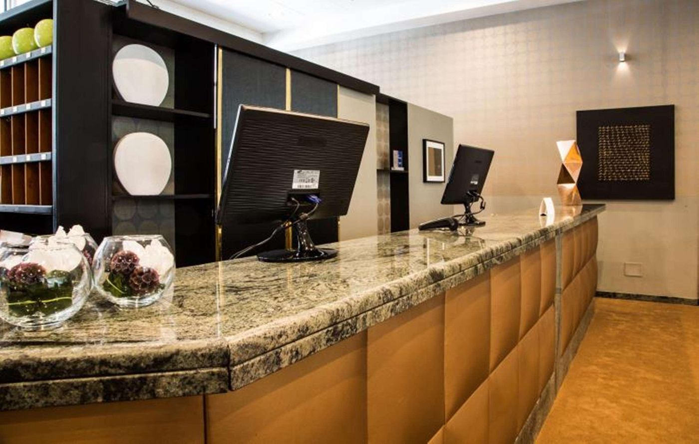 Hotel-Blaise---Francis-Lobby-11