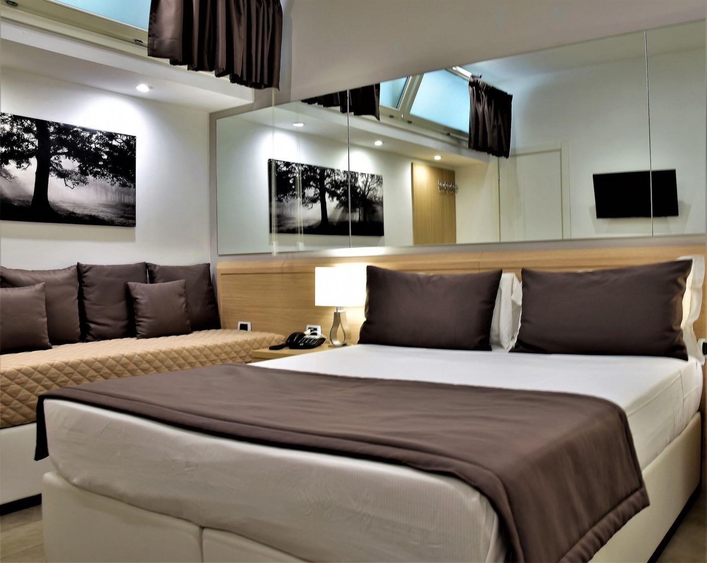 Hotel-Paolo-II-Room-17