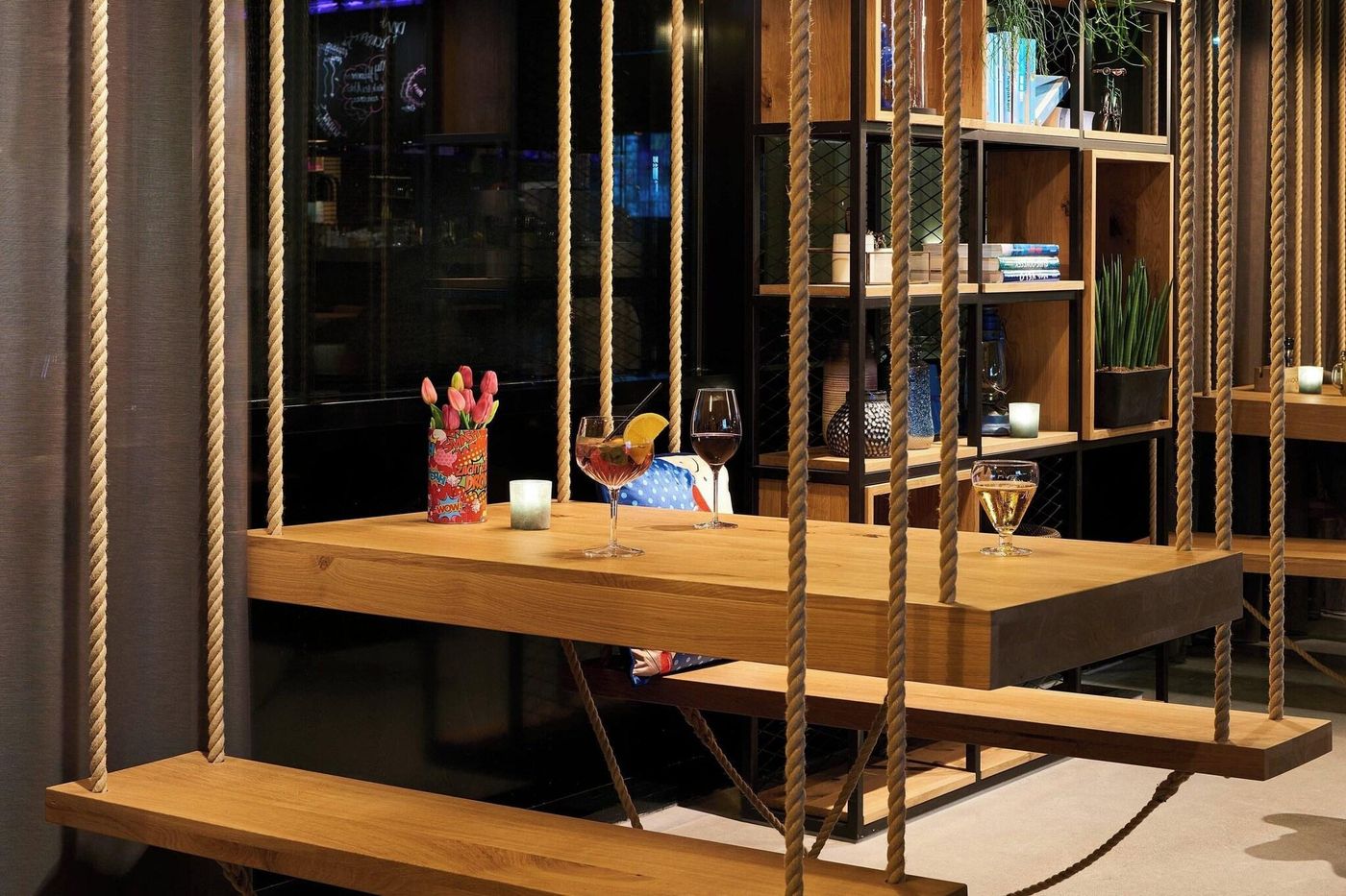 Moxy-Amsterdam-Schiphol-Airport-General-view-16