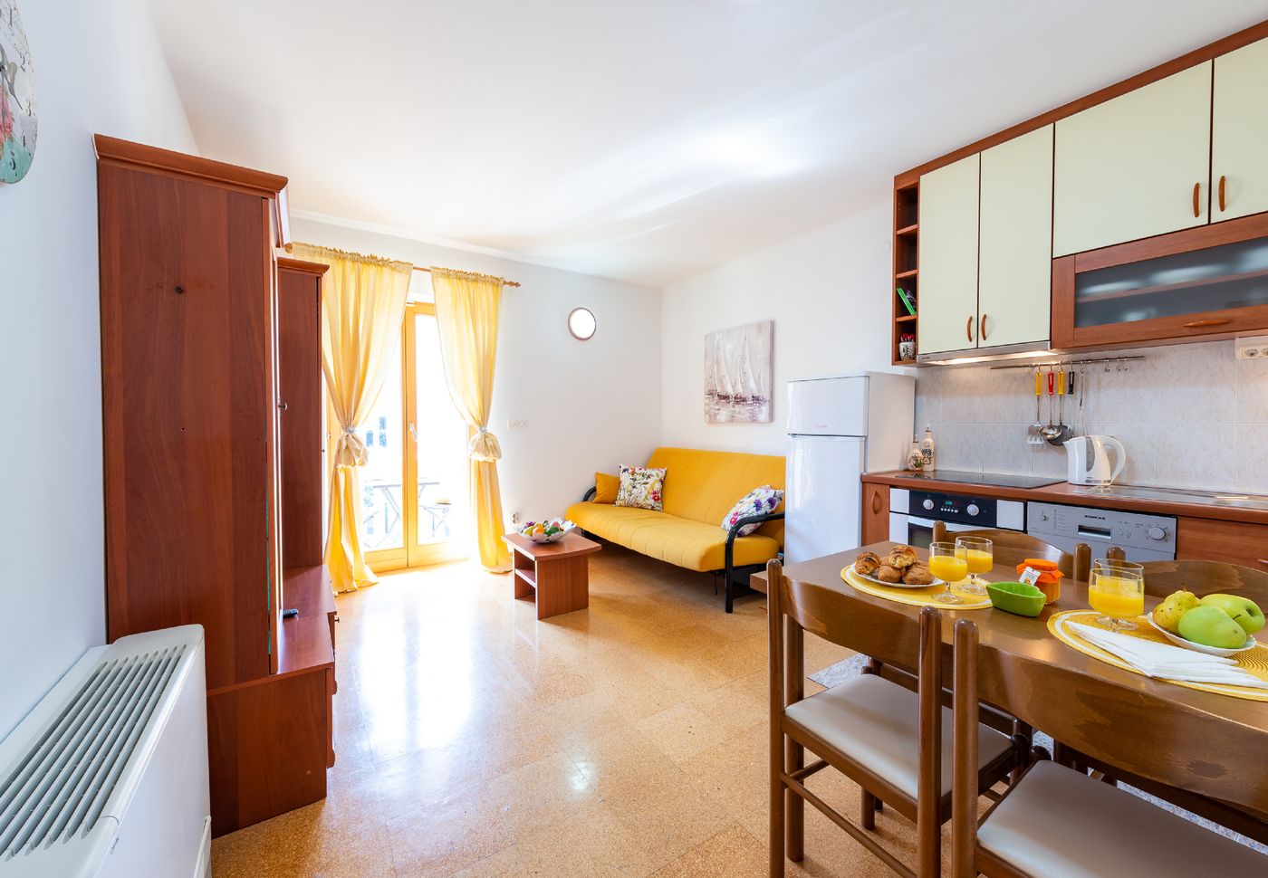 Apartments---Rooms-Cina-Room-16