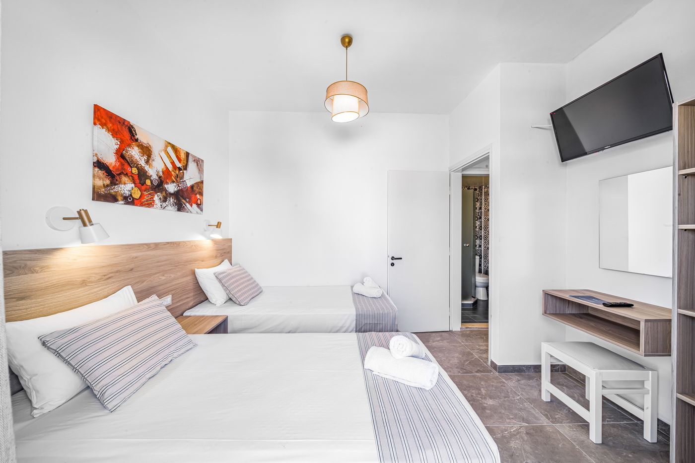 Happy-Days-Studios-Room-23