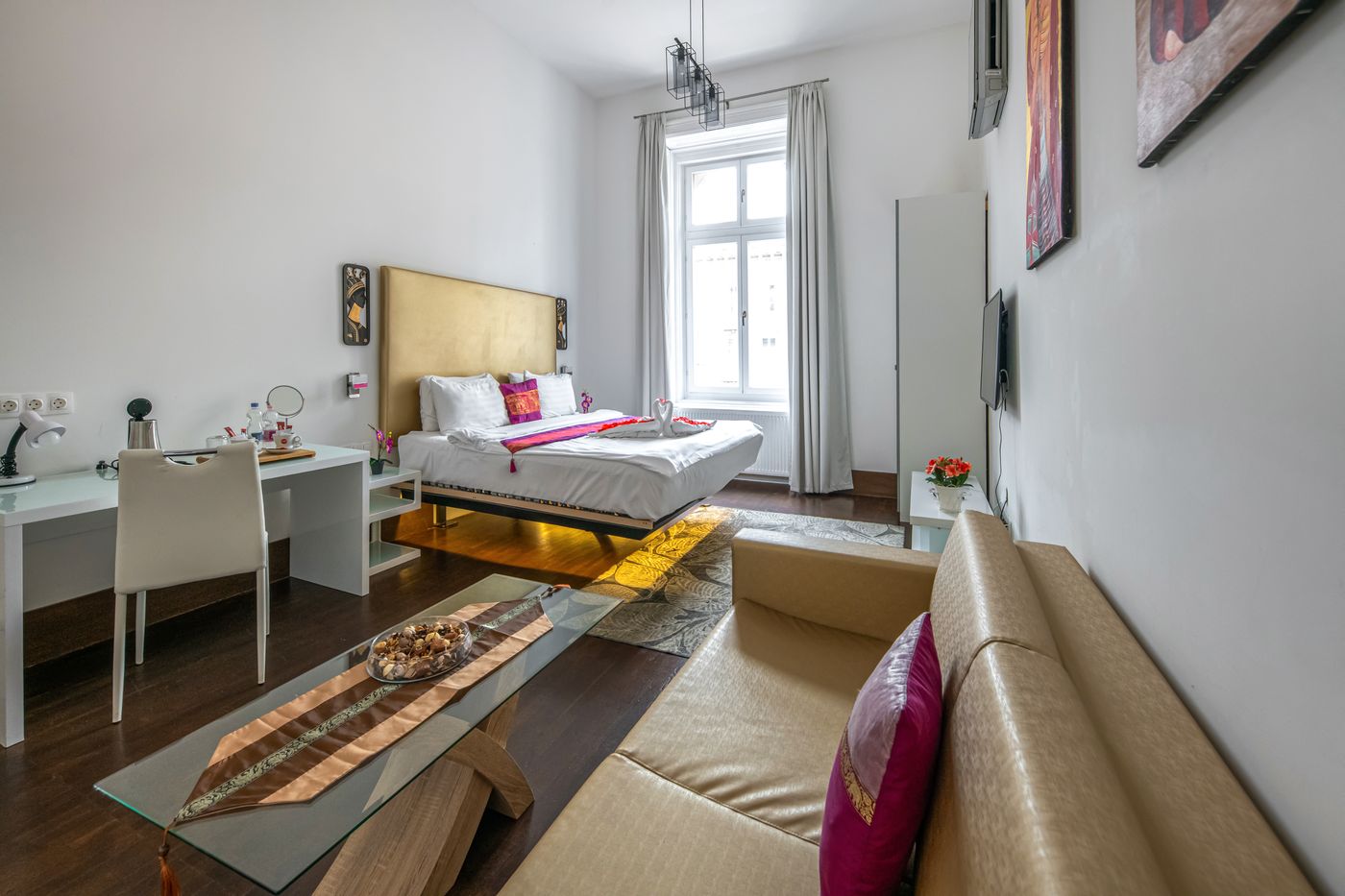 Andrassy-Thai-Hotel-Room-13