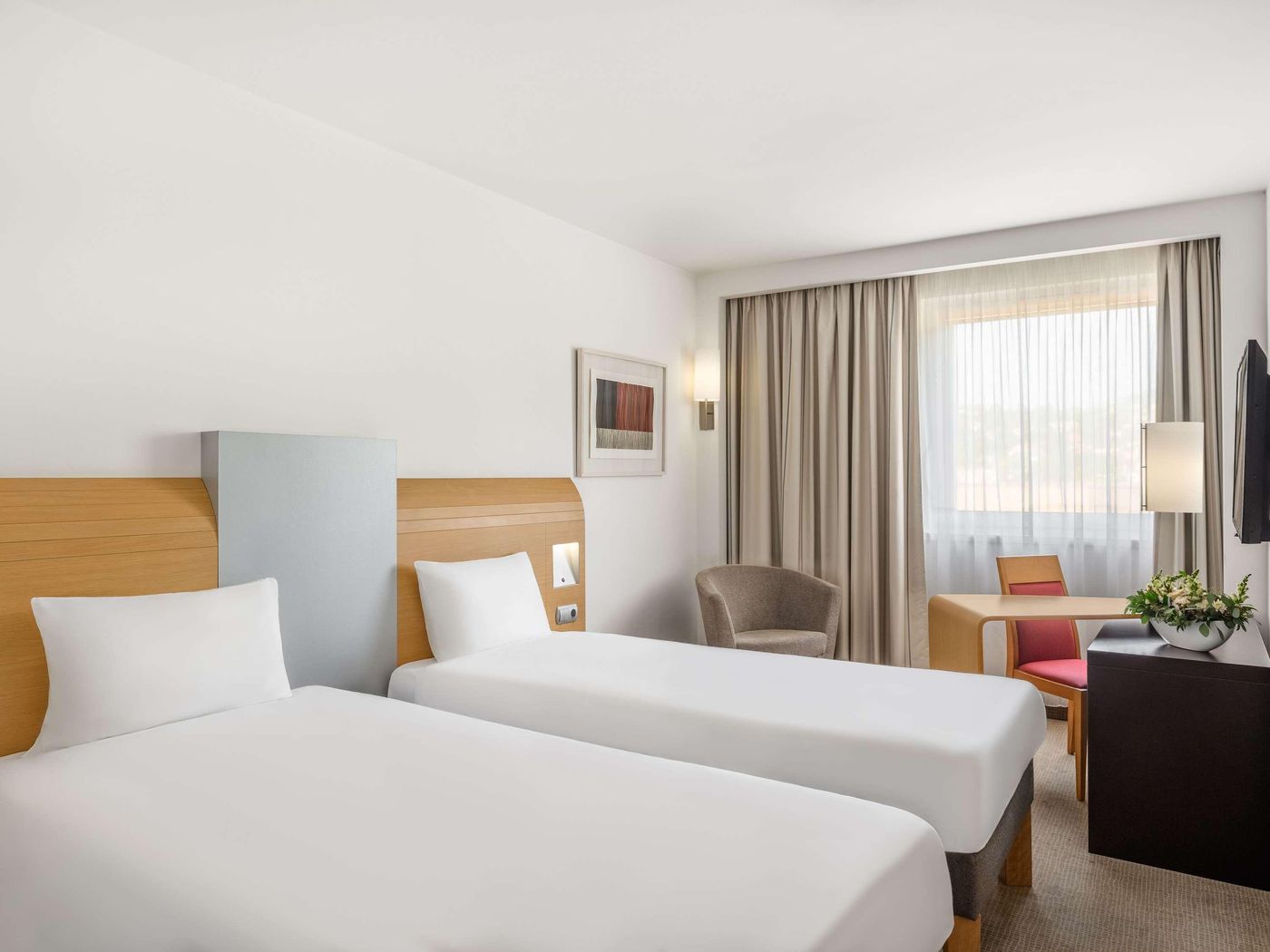 Novotel-Budapest-City-Room-37