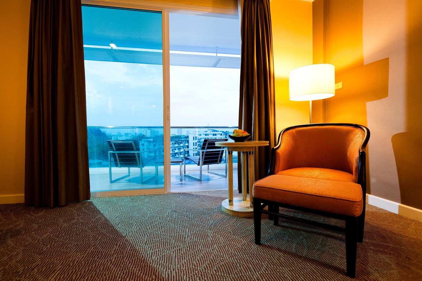 Royal-Princess-Larn-Luang-Bangkok-Room-33