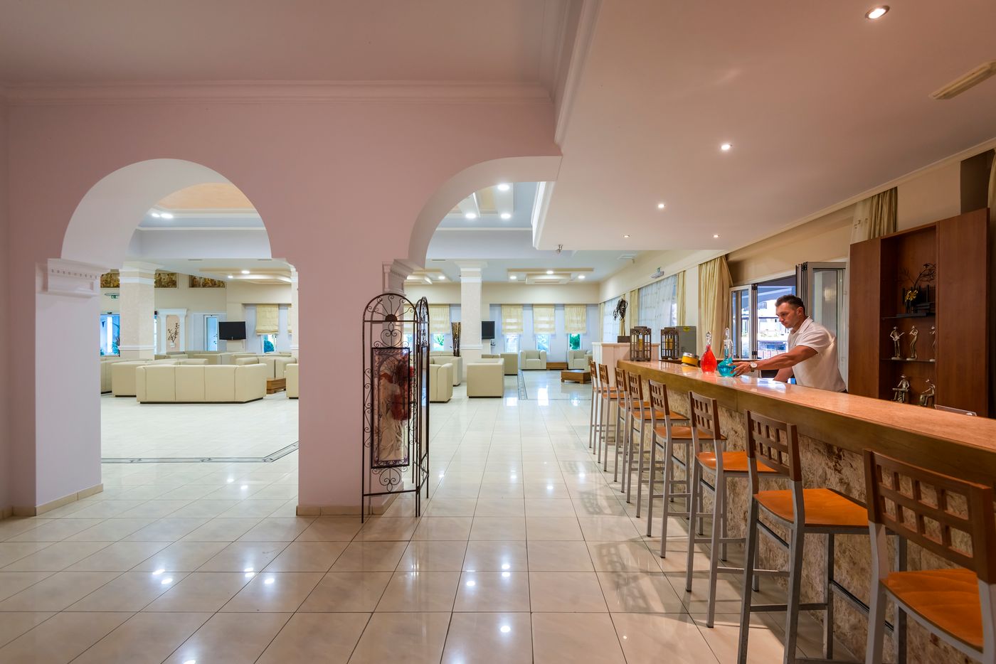 Gaia-Royal-Hotel-Lobby-35