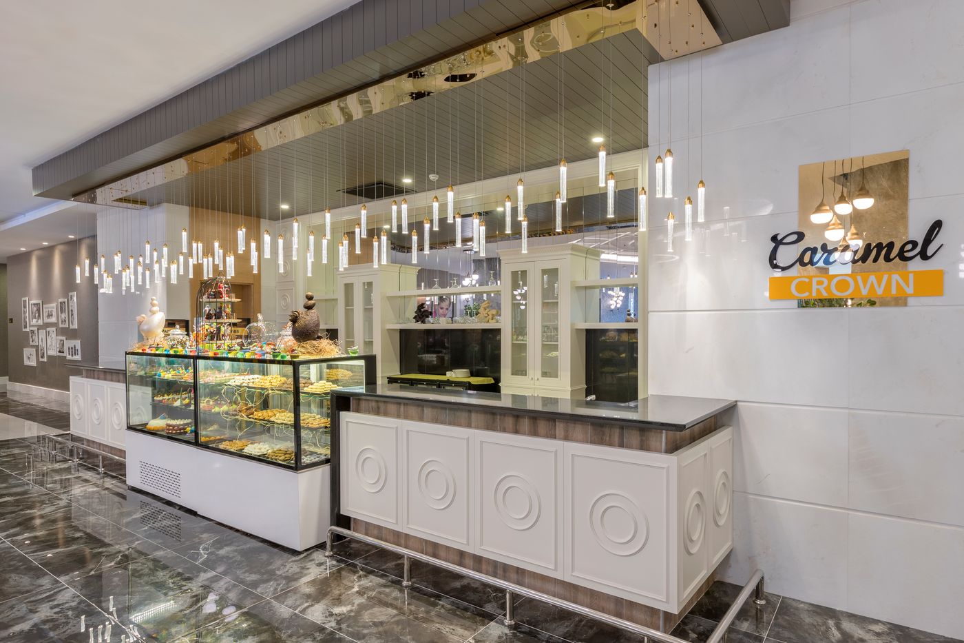 Side-Crown-Sunshine-Bar-44