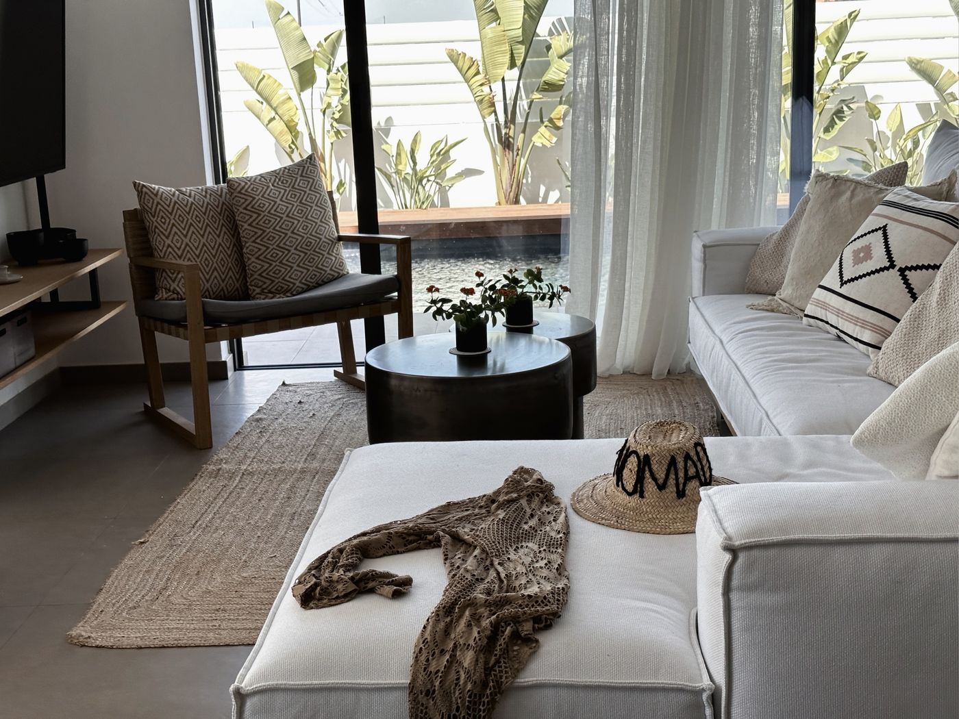 Louis Lora Pearl Luxury Villa