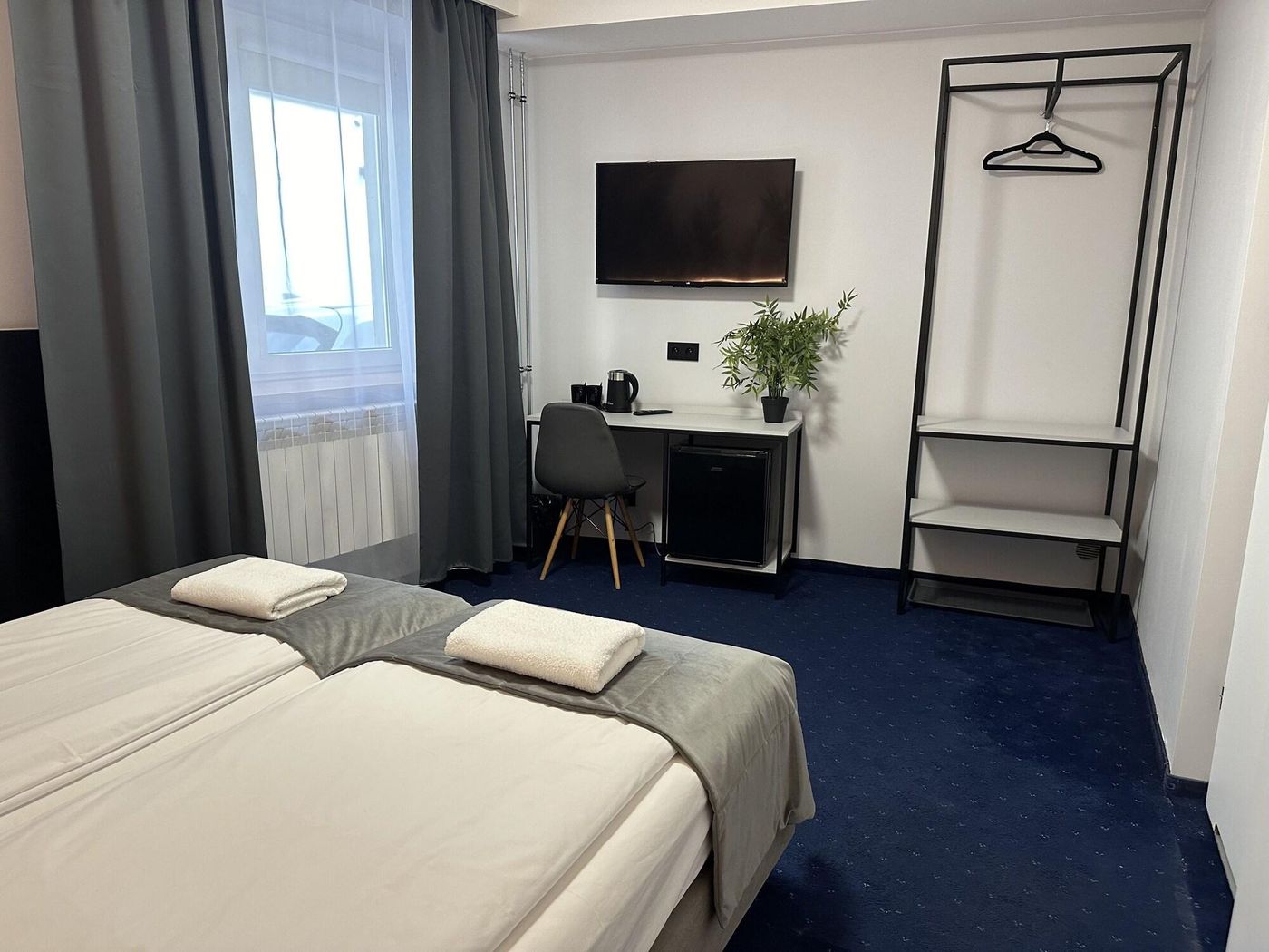 Cube-House-Aparthotel-Room-5