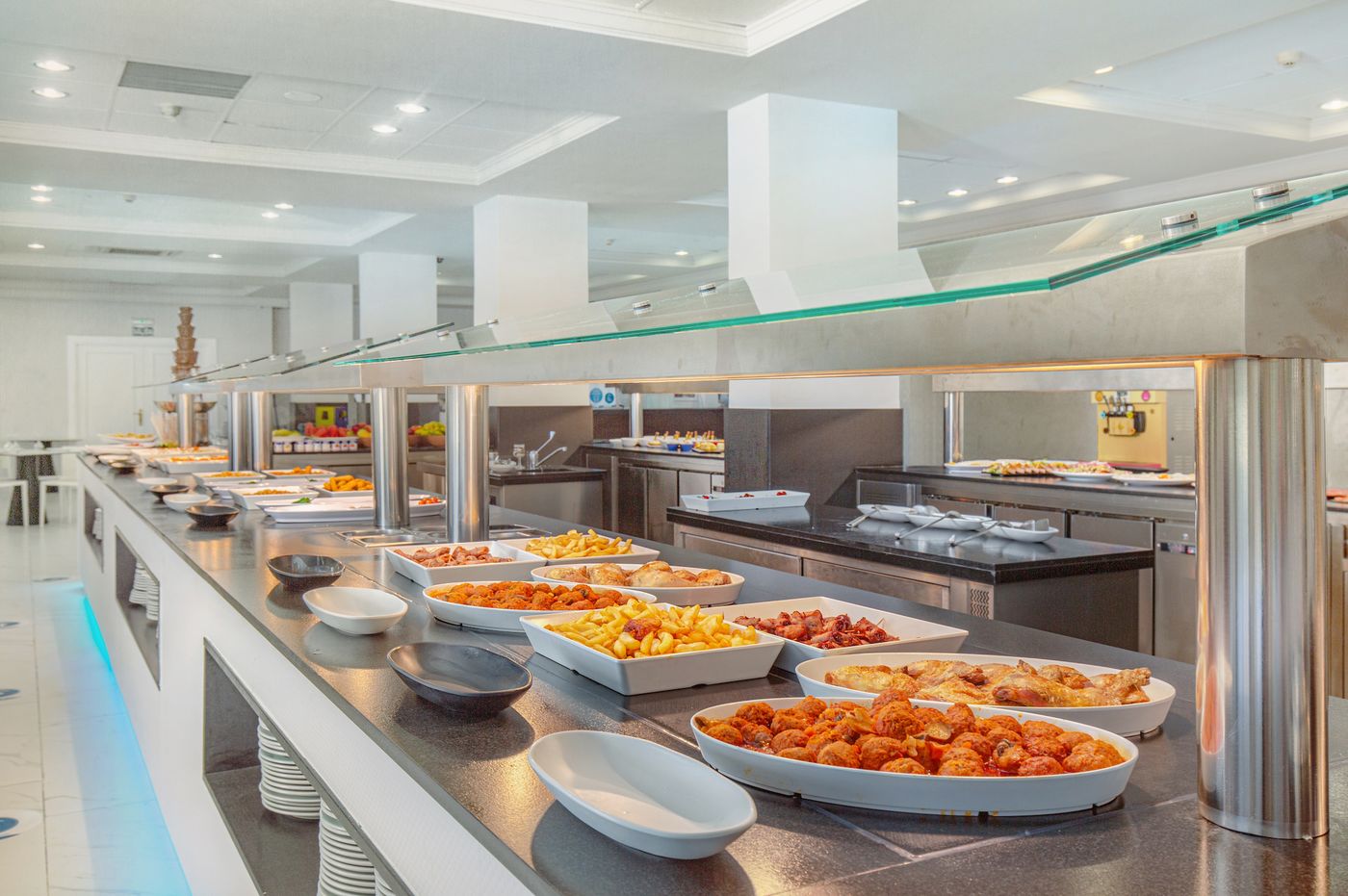 Gran-Hotel-Las-Fuentes-Restaurant-46