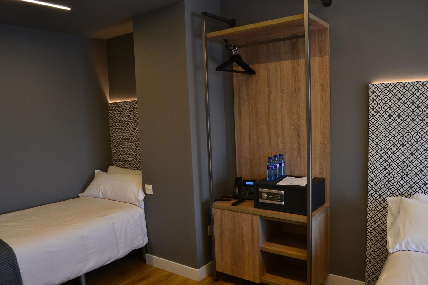 Hotel Los Campones-Spain-GIJON-Room-10