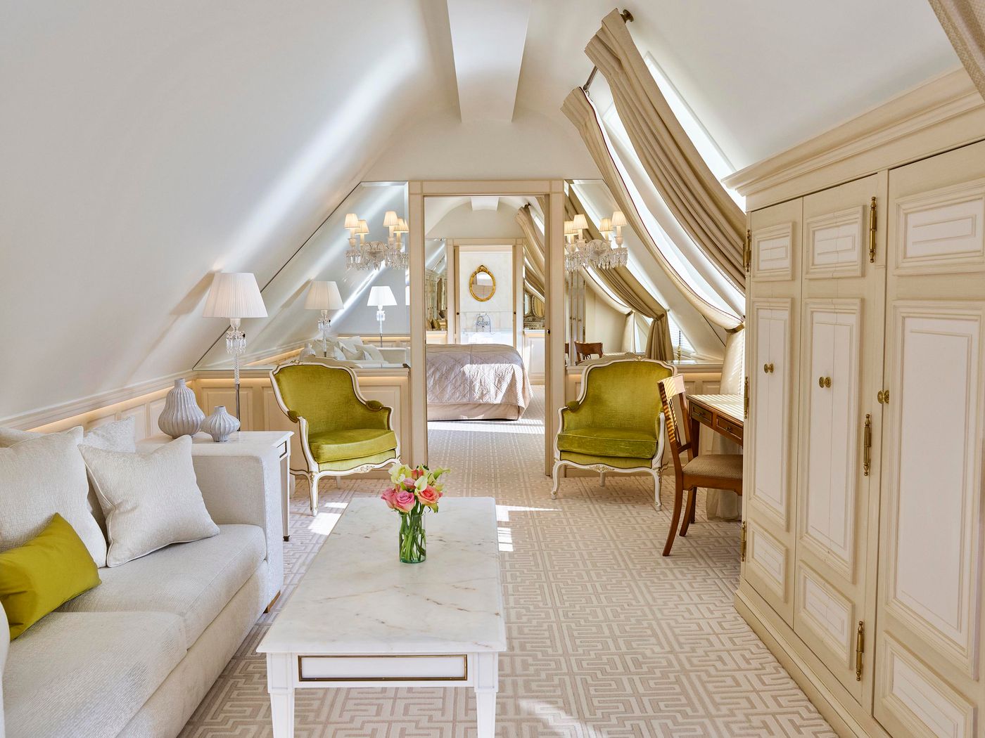 Le-Meurice-Room-27