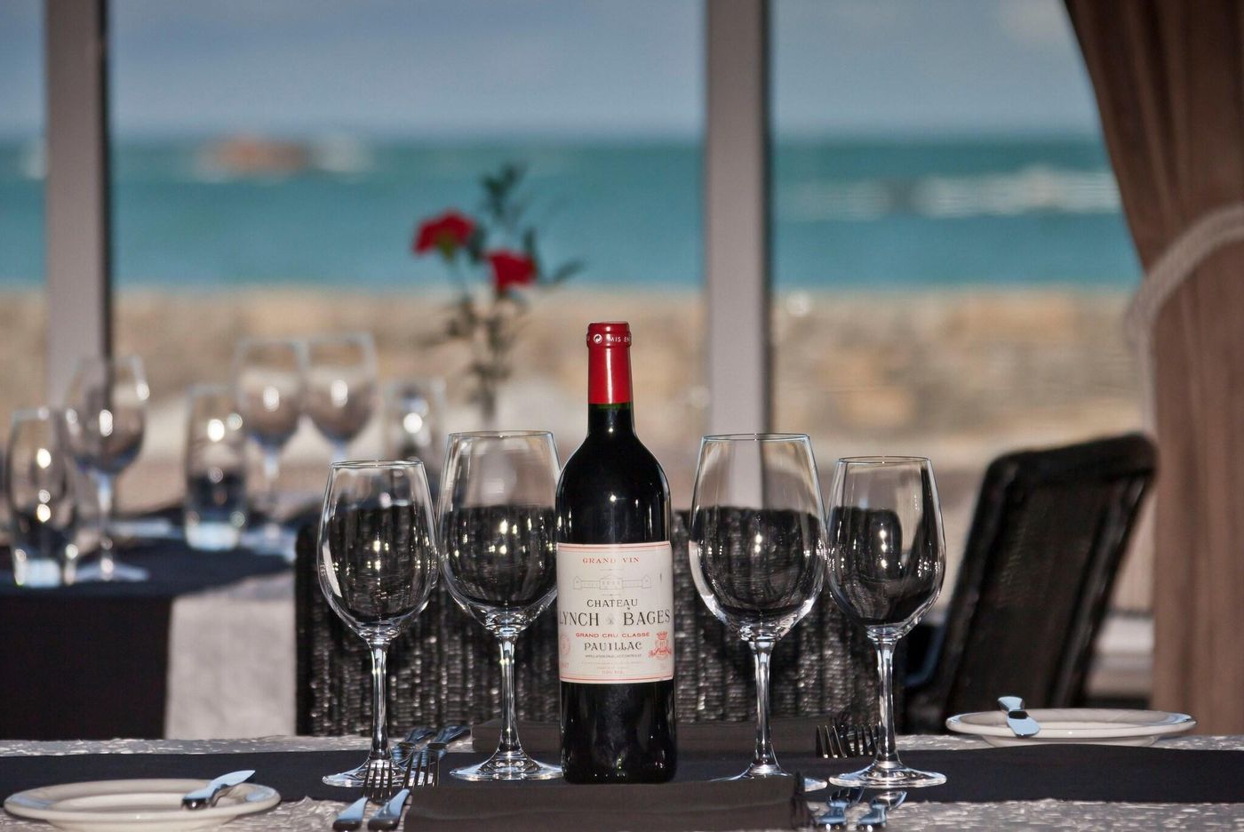 Cobo-Bay-Hotel-Restaurant-31