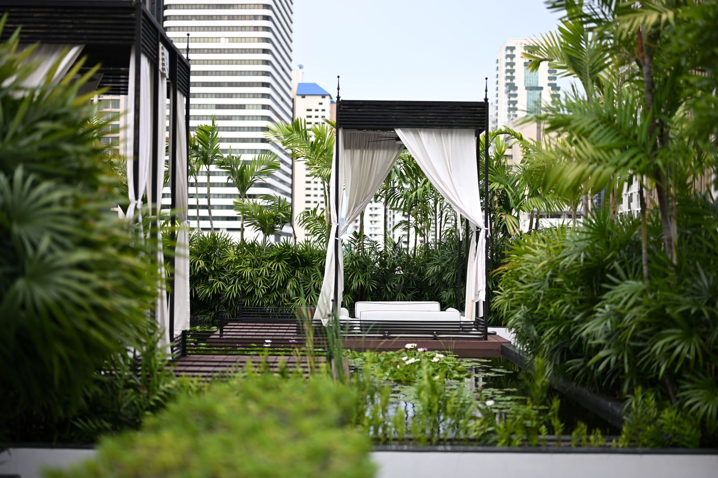 Movenpick-Hotel-Sukhumvit-15-Bangkok-Terrace-75