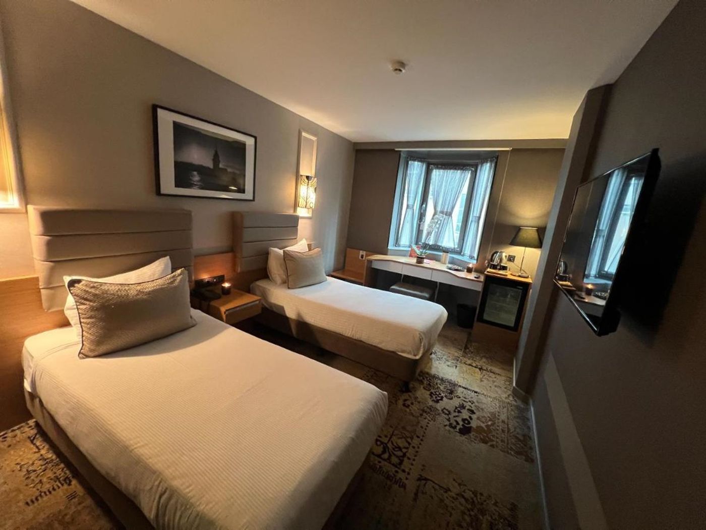 All-Seasons-Hotel-Room-10