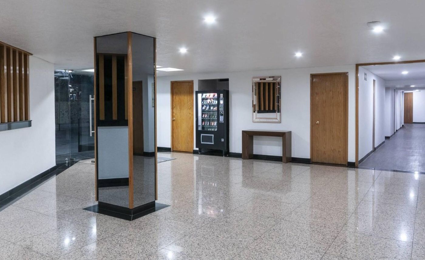 San Lucas-Mexico-CUAUHTÉMOC-Lobby-5