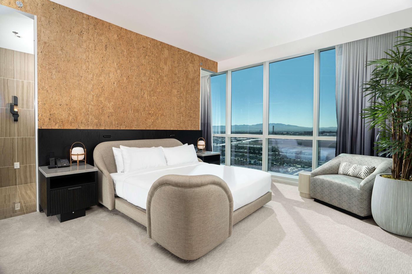 Virgin-Hotels-Las-Vegas-Curio-Collection-by-Hilton-Room-37