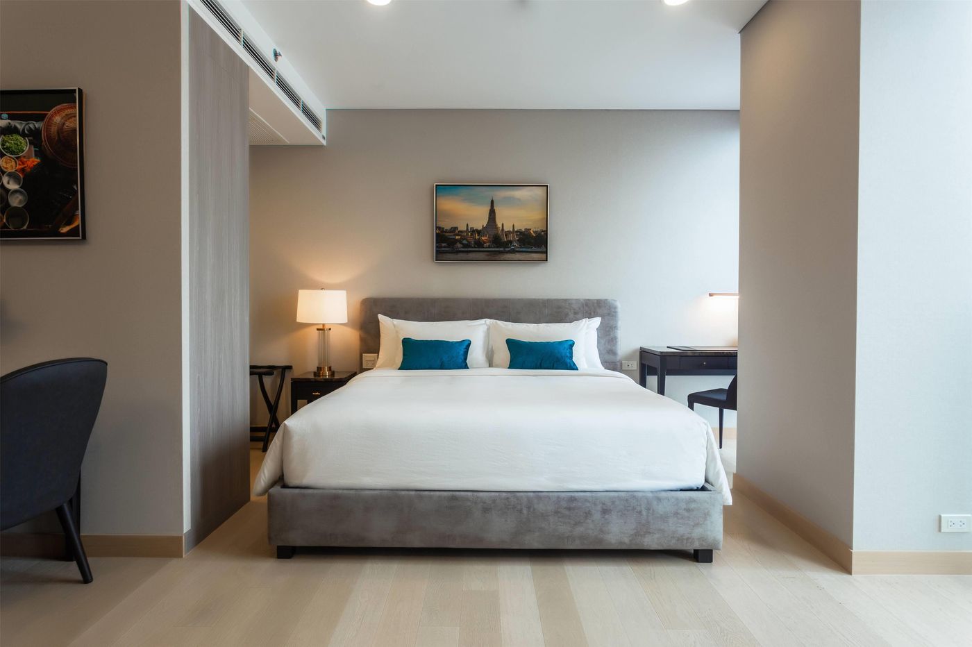 Wyndham-Bangkok-Queen-Convention-Centre-Room-42