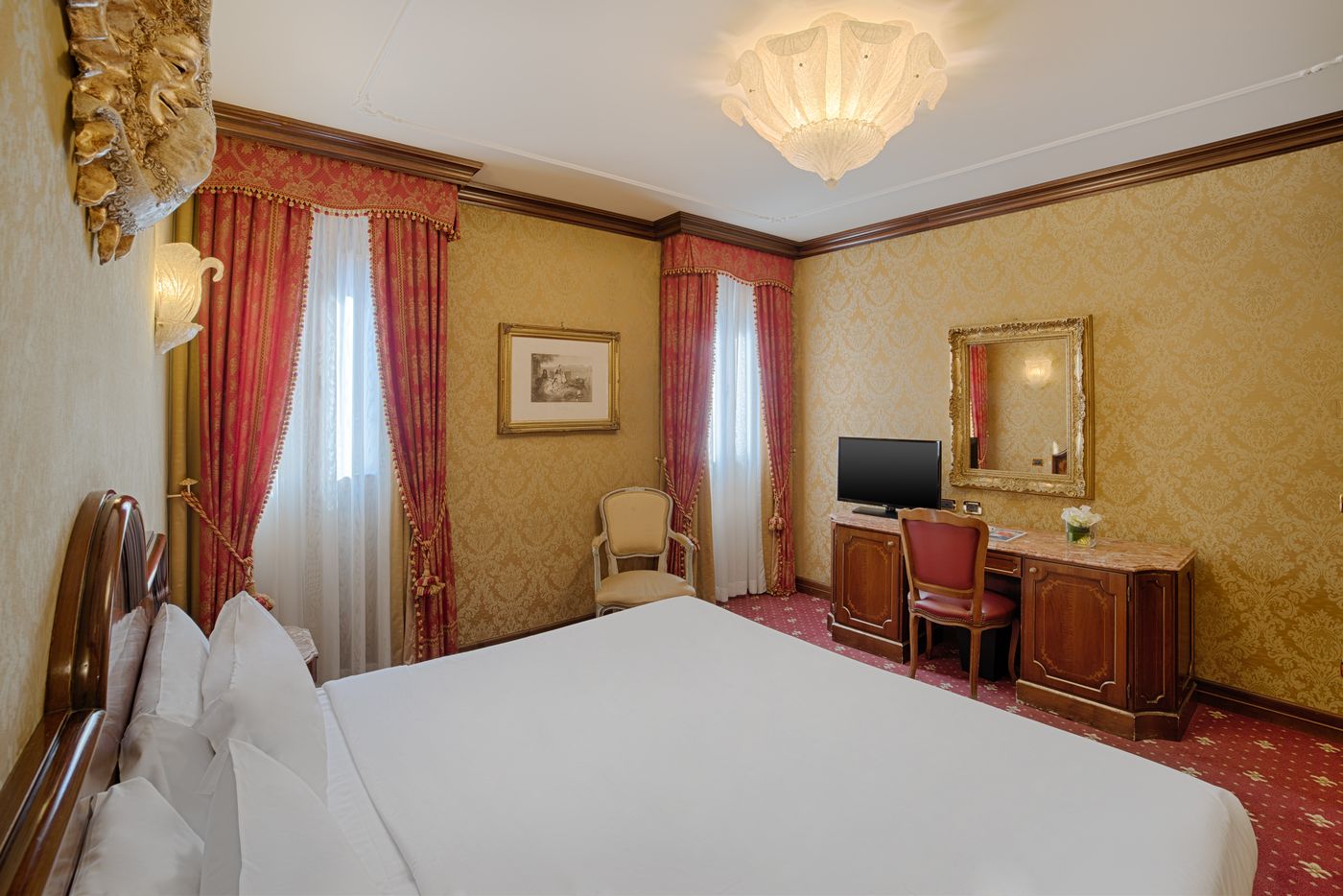 NH-Venezia-Santa-Lucia-Room-28