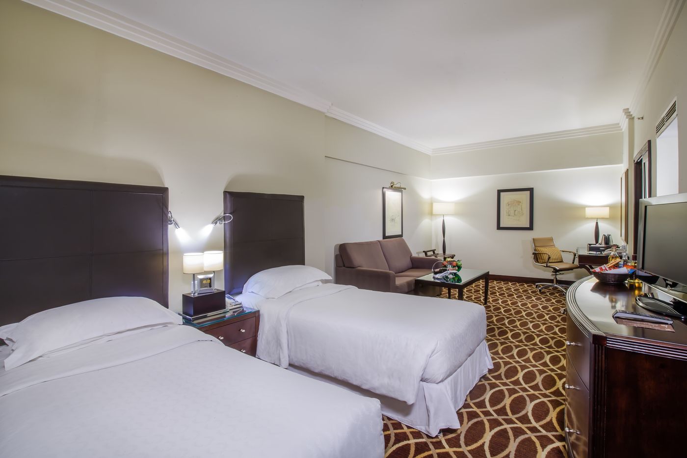 Grand-Excelsior-Deira-Hotel-Room-22