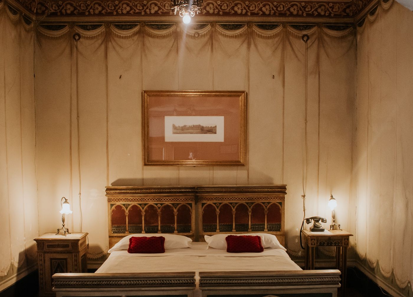 Royal-Victoria-Hotel-Room-23