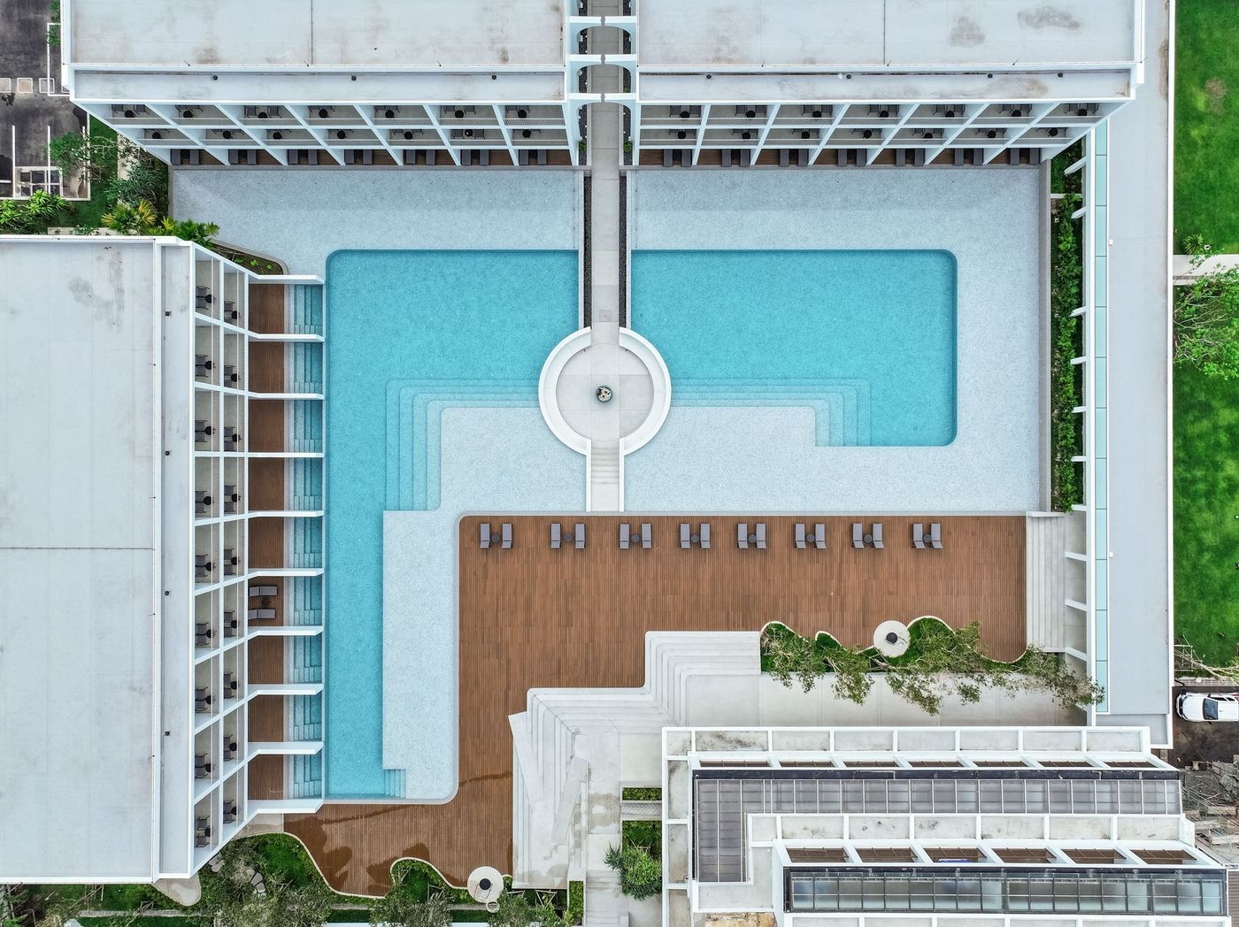 Patong-Beach-Pool-11