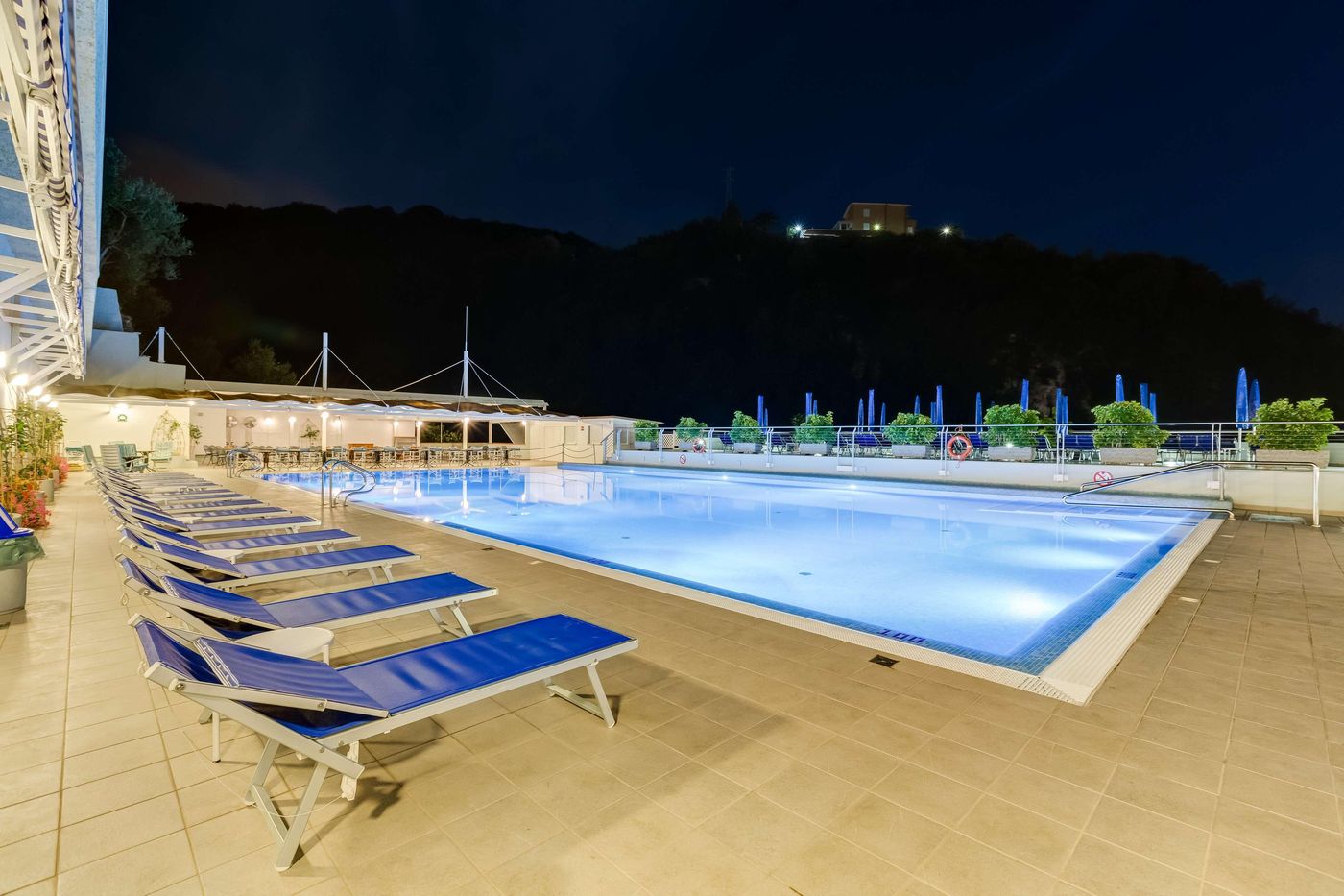 Best-Western-La-Solara-Pool-11