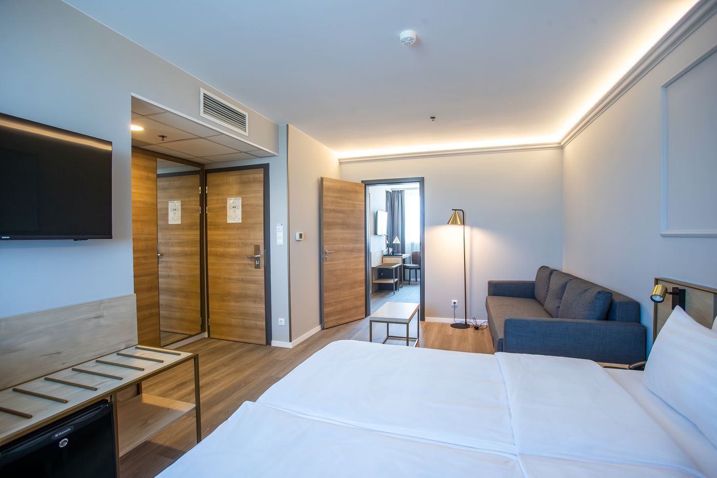 Expo-Congress-Hotel-Room-5