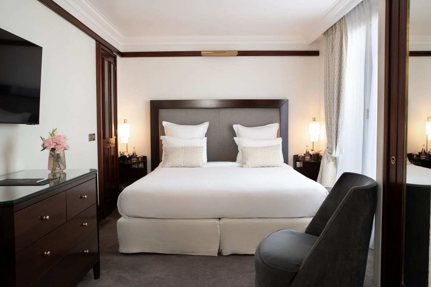 Hotel-Signature-Saint-Germain-des-Pres-Room-21