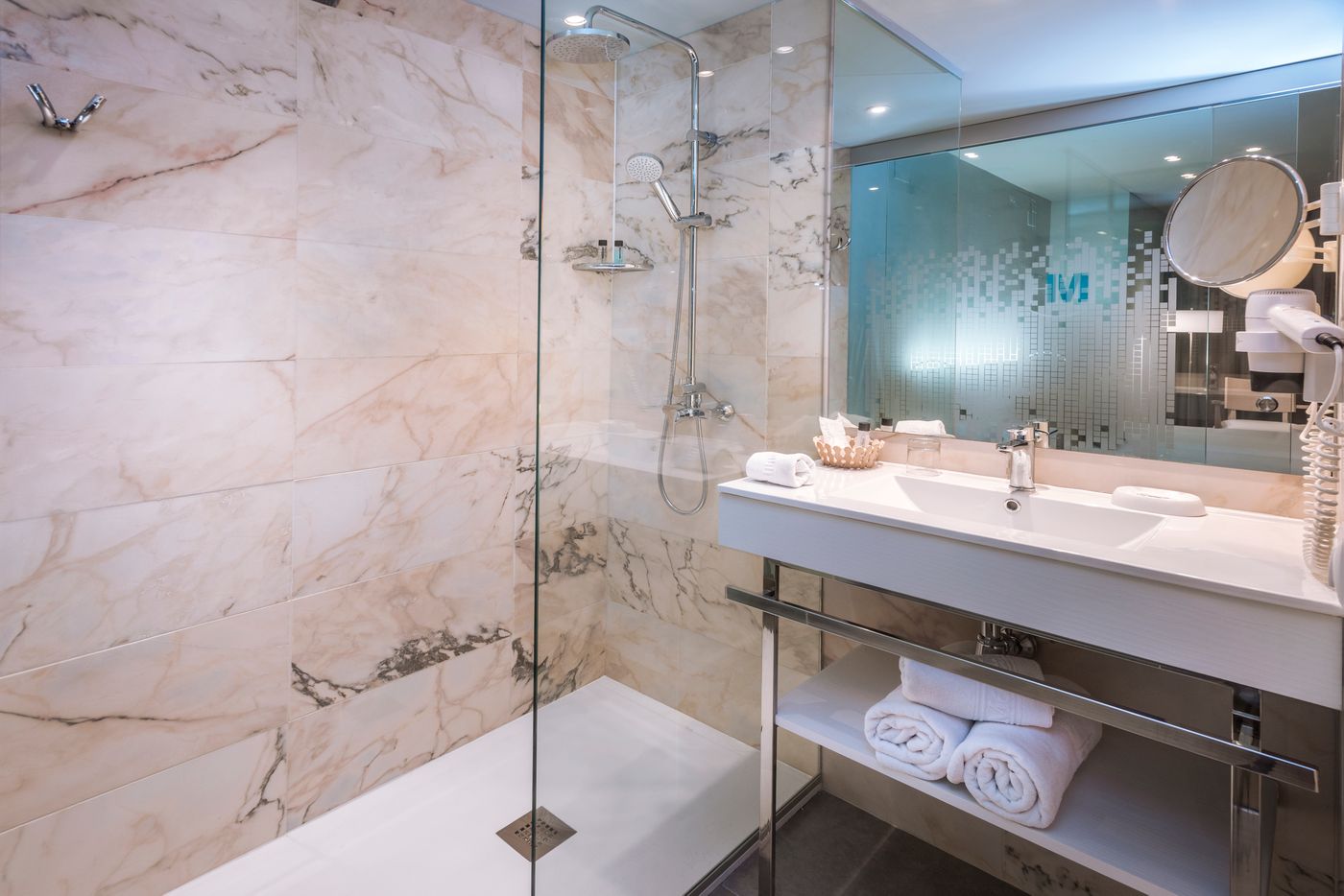 Monica-Hotel-Room-15