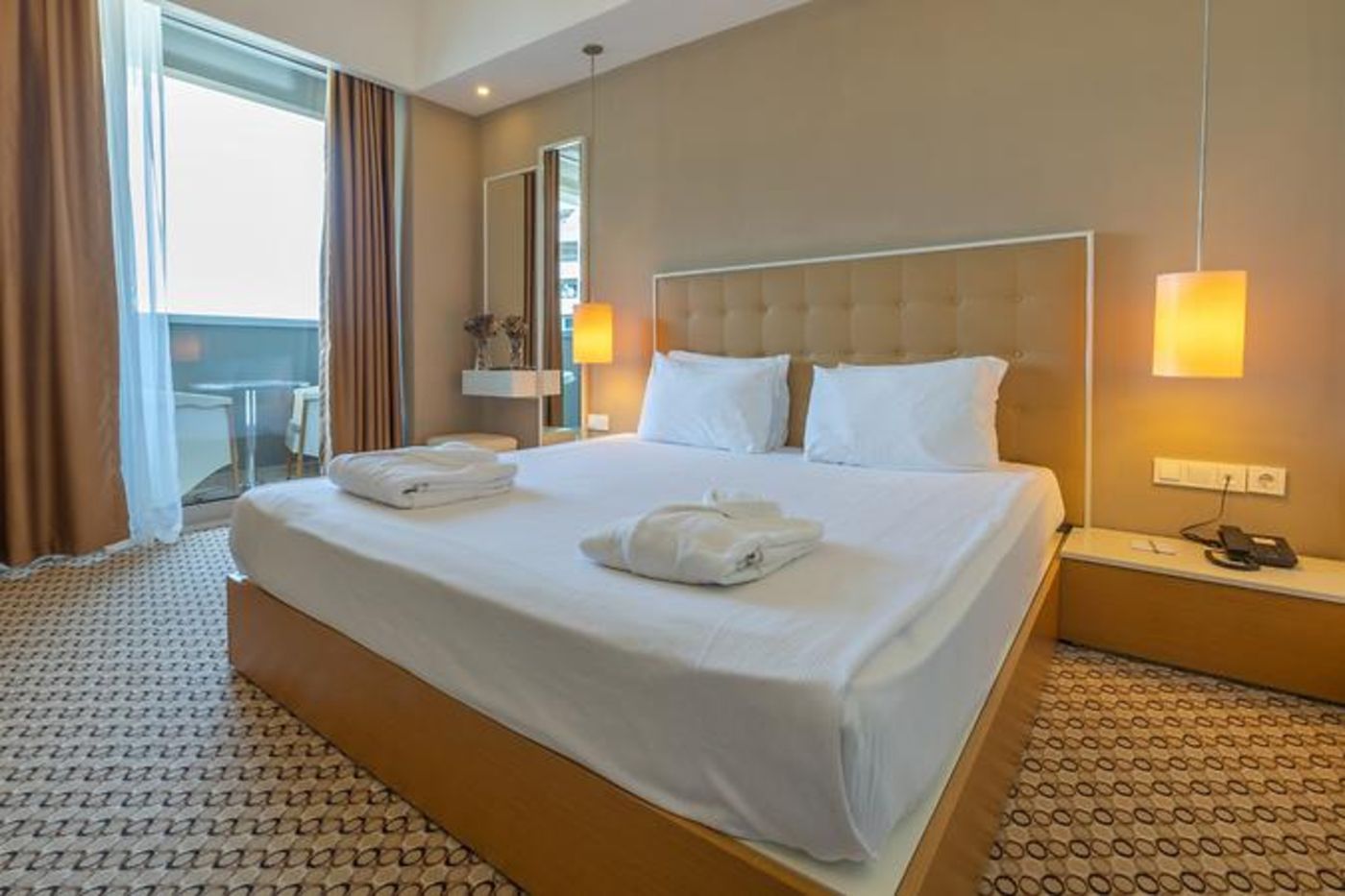 Crystal-Centro-Room-28