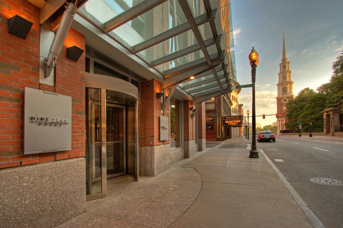 Nine-Zero--A-Kimpton-Hotel-General-view-2