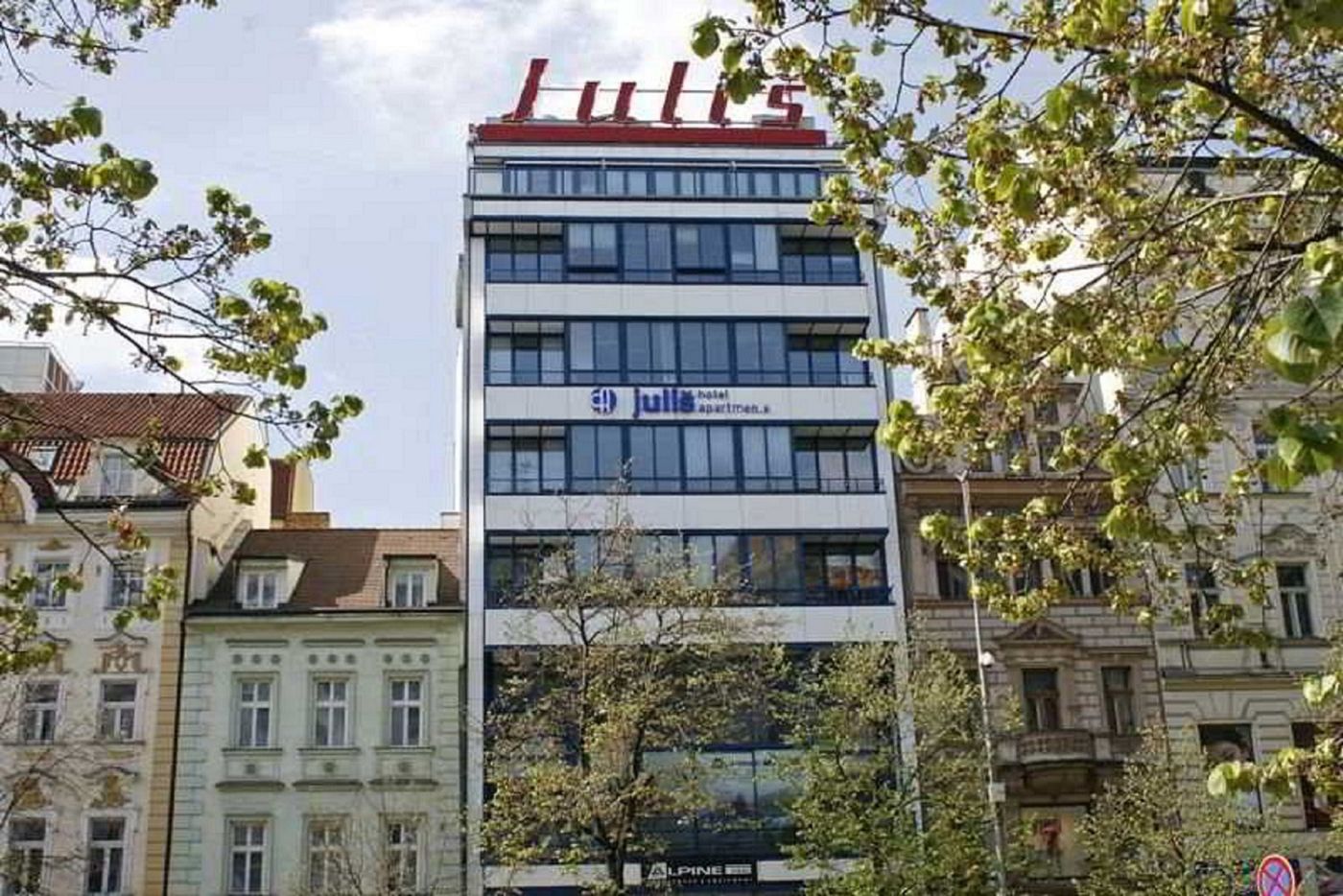 EA-Hotel-Julis-General-view-5